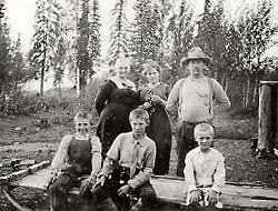 Back: Louisa, daughter Marian, Harry;   Front: Sons Ted, Elton, and Bob.