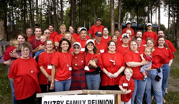 Group photo of the Bob Buzby family
